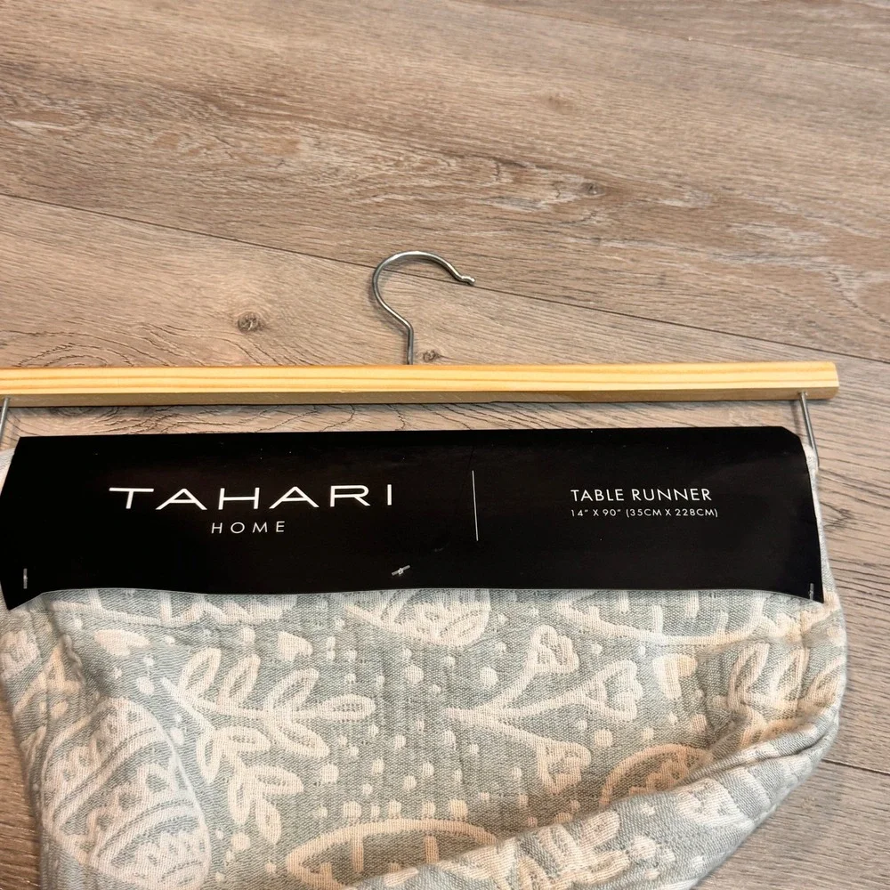 NWT Tahari Home Easter Egg Carrot Table Runner 14 x 90 Quilted Cotton Gauze Sage